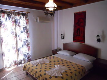 Daskalogiannis Hotel 2*